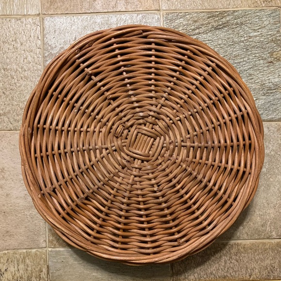 Pierre Large Heavy Duty Chip & Dip Brown with Green Wicker Basket - Picture 3 of 15